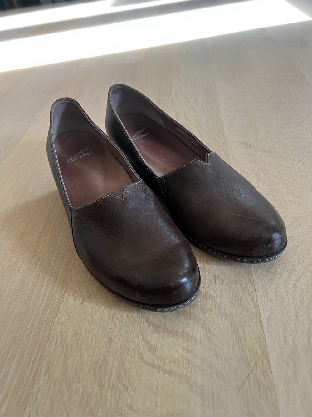 Dansko Liliana Wedge in chocolate brown. Size 41. GUC